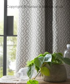 Viewing DRACO NEW DESIGN by ASHLEY WILDE DESIGN